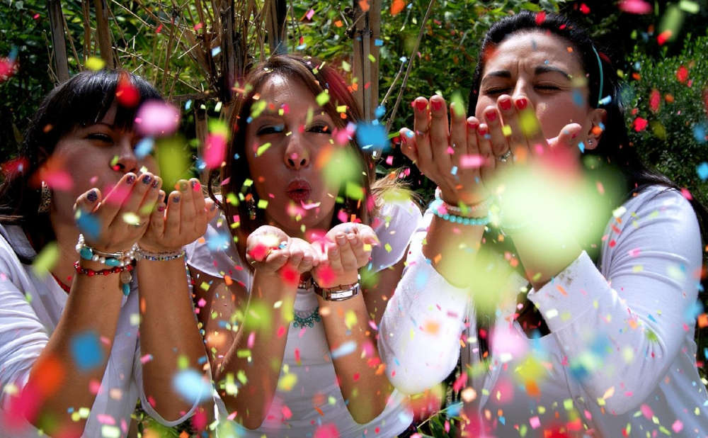 Small Money Habits That Quietly Improve Your Life Over Time