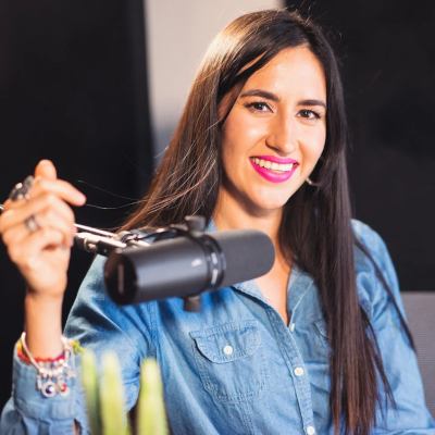 4 Ways to Make Money with Podcasts